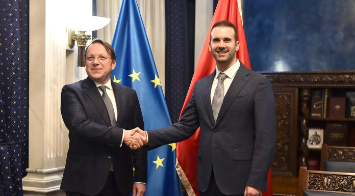 DYERT E BASHKIMIT EVROPIAN JANË TË HAPURA PËR MALIN E ZI, NJË MUNDËSI QË NUK DUHET HUMBUR