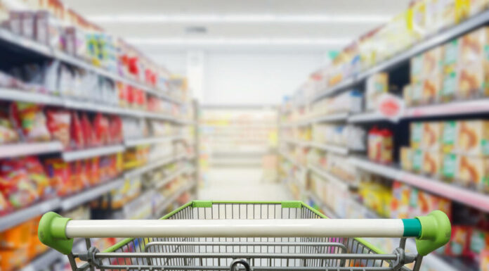 PAGA MESATARE NË MAL TË ZI NUK MJAFTON PËR SHPORTËN E KONSUMIT, SINDIKATA KËRKON MASA URGJENTE