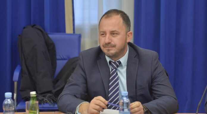 KËSHILLI KOMBËTAR I SHQIPTARËVE DËNON NDËRPRERJEN E SHFAQJES SË FILMIT “LEJLEKU” NË PODGORICË