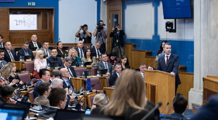 KRYEMINISTRI KËRKON BASHKIM RRETH AGJENDËS EVROPIANE, SUNDIMIT TË LIGJIT DHE RRITJES EKONOMIKE
