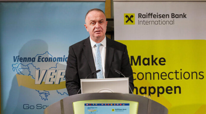 GJELOSHAJ NË FORUMIN EKONOMIK TË XXII TË VJENËS: MALI I ZI DREJT ANËTARËSIMIT NË BE