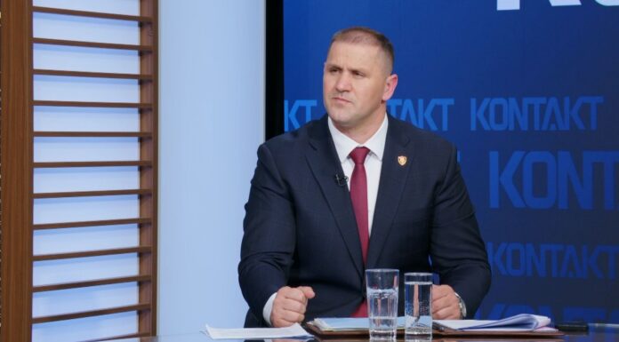 POLICIA GARANTOI SIGURINË GJATË NDESHJES MALI I ZI – KROACIA