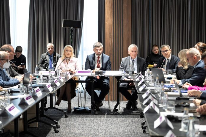 1764851141ajzyvcl0qxexgkjc-i_1920x1280