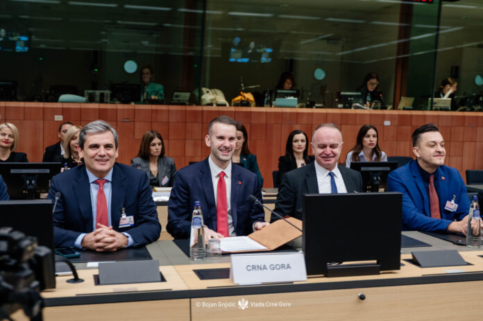 54987641424_9219792e10_o