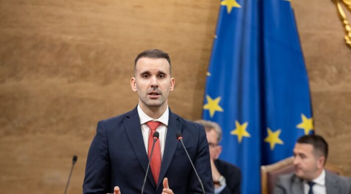 SEANCA E VEÇANTË E KUVENDIT: PROGRESI EVROPIAN, PROJEKTET EKOLOGJIKE DHE SIGURIA NË BOTUN