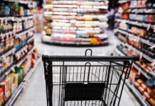 GJYKATA KUSHTETUESE SHFUQIZON NDALIMIN E PUNËS SË DYQANEVE TË DIELAVE