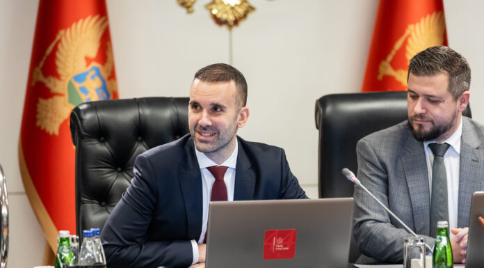 SPAJIQ PËRSHËNDET MARRËVESHJEN ME SHOQATËN E TRANSPORTUESVE