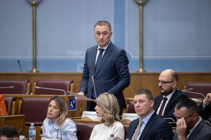 Arhiva_gutić, foto skupština 18.12.