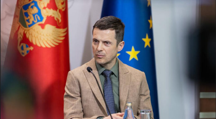 MUJOVIQ: NUK DO TË KETË NDRYSHIM TË LOKACIONIT AS NDALIM TË PUNIMEVE NË IMPIANTIN E BOTUNIT