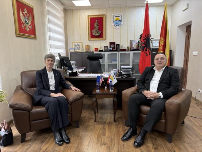 637864407_896676623004389_642113921082646048_n