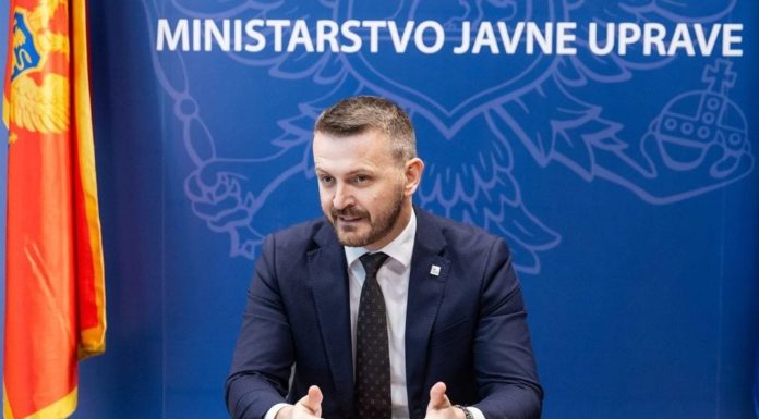 DUKAJ: ADMINISTRATA PUBLIKE DUHET TË JETË NË SHËRBIM TË QYTETARËVE, JO PENGESË BUROKRATIKE