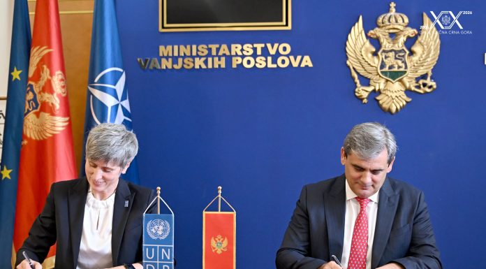 IBRAHIMOVIQ DHE PANIKLOVA NËNSHKRUAJNË MARRËVESHJE PËR MODERNIZIMIN E SISTEMIT TË VIZAVE