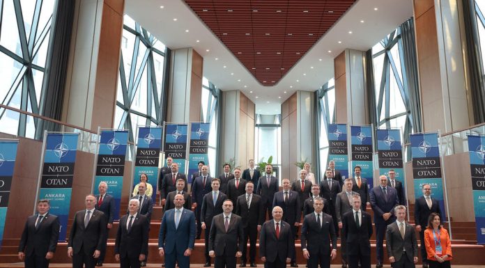 KRAPOVIQ: MALI I ZI DO TË VAZHDOJË TË PËRMBUSHË DETYRIMET NDAJ NATO-s DHE TË FORCOJË KAPACITETET MBROJTËSE