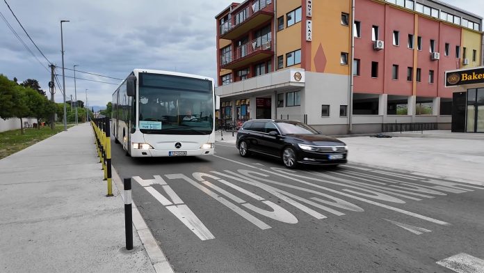 Transporti publik në Tuz