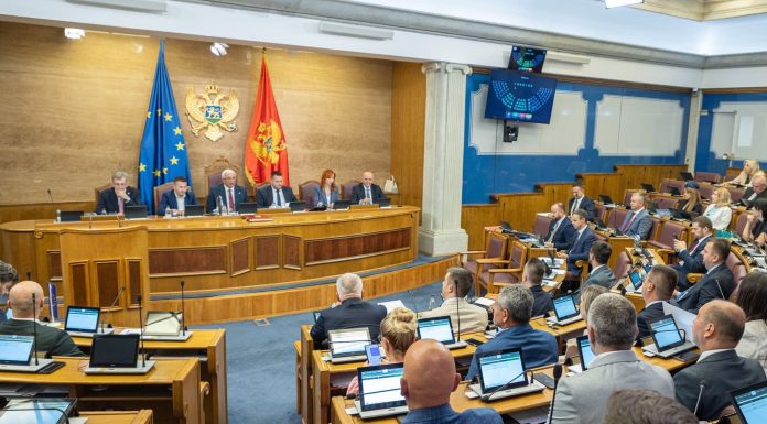 PA PLOTËSUAR REKOMANDIMET E VENECIAS DHE GRECO-s, MALI I ZI NUK MBYLL KAPITULLIN 23