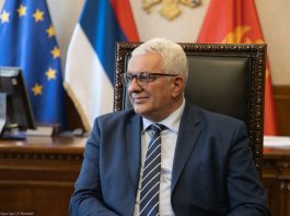 EURODEPUTETËT: SHPRESOJMË QË VOTIMI PËR SHKARKIMIN E MANDIQIT TË JETË I DREJTË