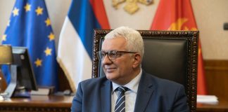 EURODEPUTETËT: SHPRESOJMË QË VOTIMI PËR SHKARKIMIN E MANDIQIT TË JETË I DREJTË