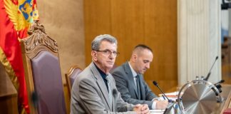 CAMAJ: JAM NJERI I FJALËS, NUK DO TA MBËSHTES INICIATIVËN PËR SHKARKIMIN E MANDIQIT
